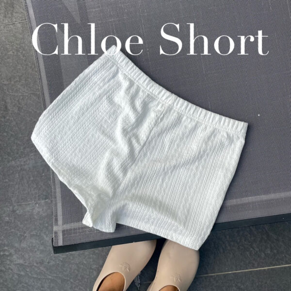 Renna | Chloe Short  กางเกงขาสั้นสีขาว ผ้าถัก ( พร้อมส่ง)